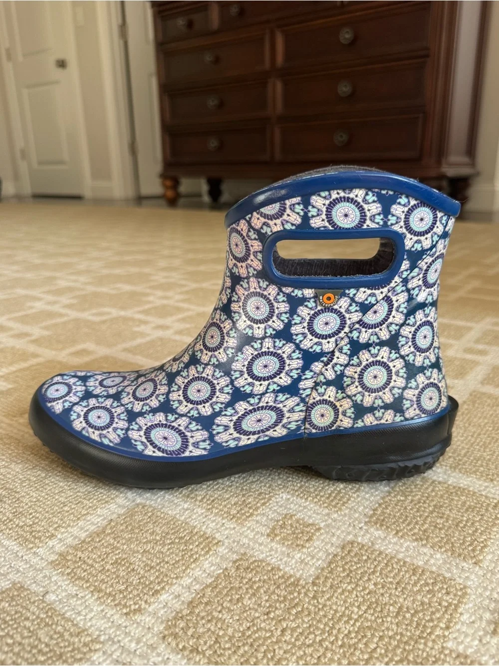 BOGS Patch Ankle Waterproof Rain Boots Blue Floral Print Gardening Shoes 9
